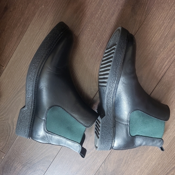 FRENCH Connection Nora Crepe Sole Chelsea Boots - Picture 4 of 12